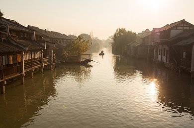 【煙雨西湖】華東三市、宋城千古情、西湖、蘇州拙政園純玩雙飛4日跟團游(夜宿烏鎮枕水度假,明珠塔自助餐)(【煙雨西湖】華東三市、宋城千古情、西湖、蘇州拙政園純玩雙飛4日跟團游(夜宿烏鎮枕水度假,明珠塔自助餐)+A行程)-國內游-驢媽媽旅游
